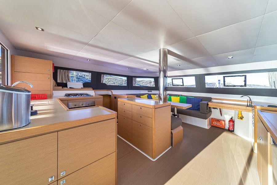 Dufour 48 Catamaran, Pax