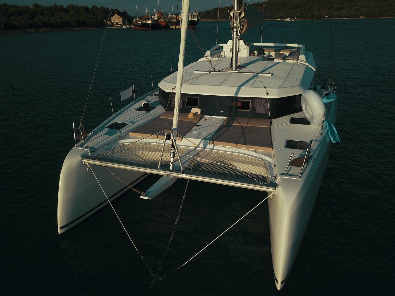 Dufour 48 Catamaran, Seaven