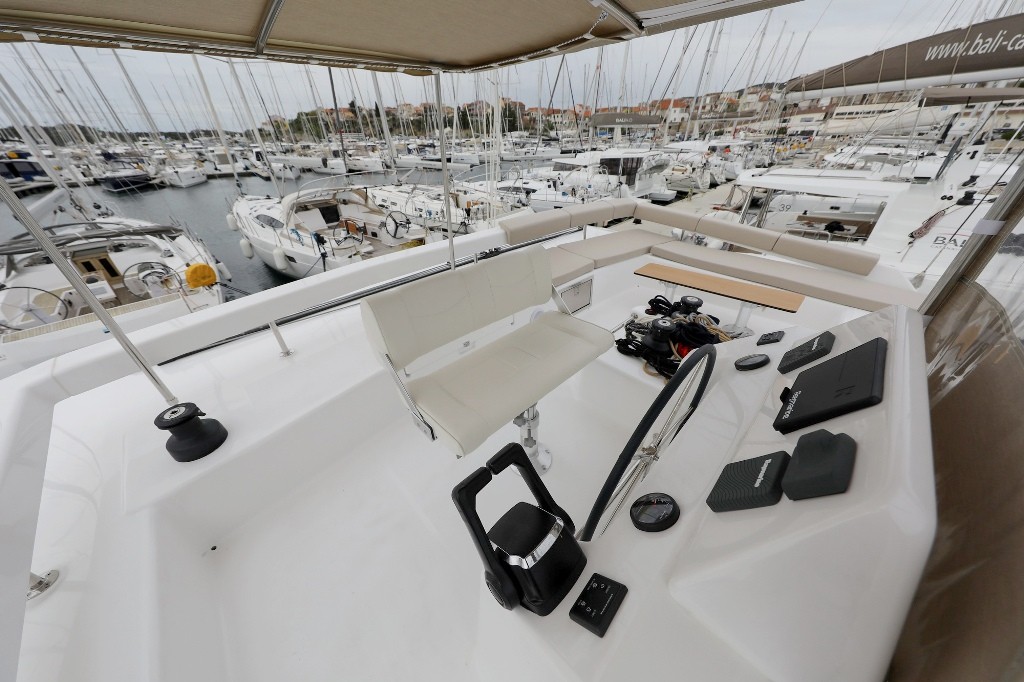 Dufour 48 Catamaran, Be Mine