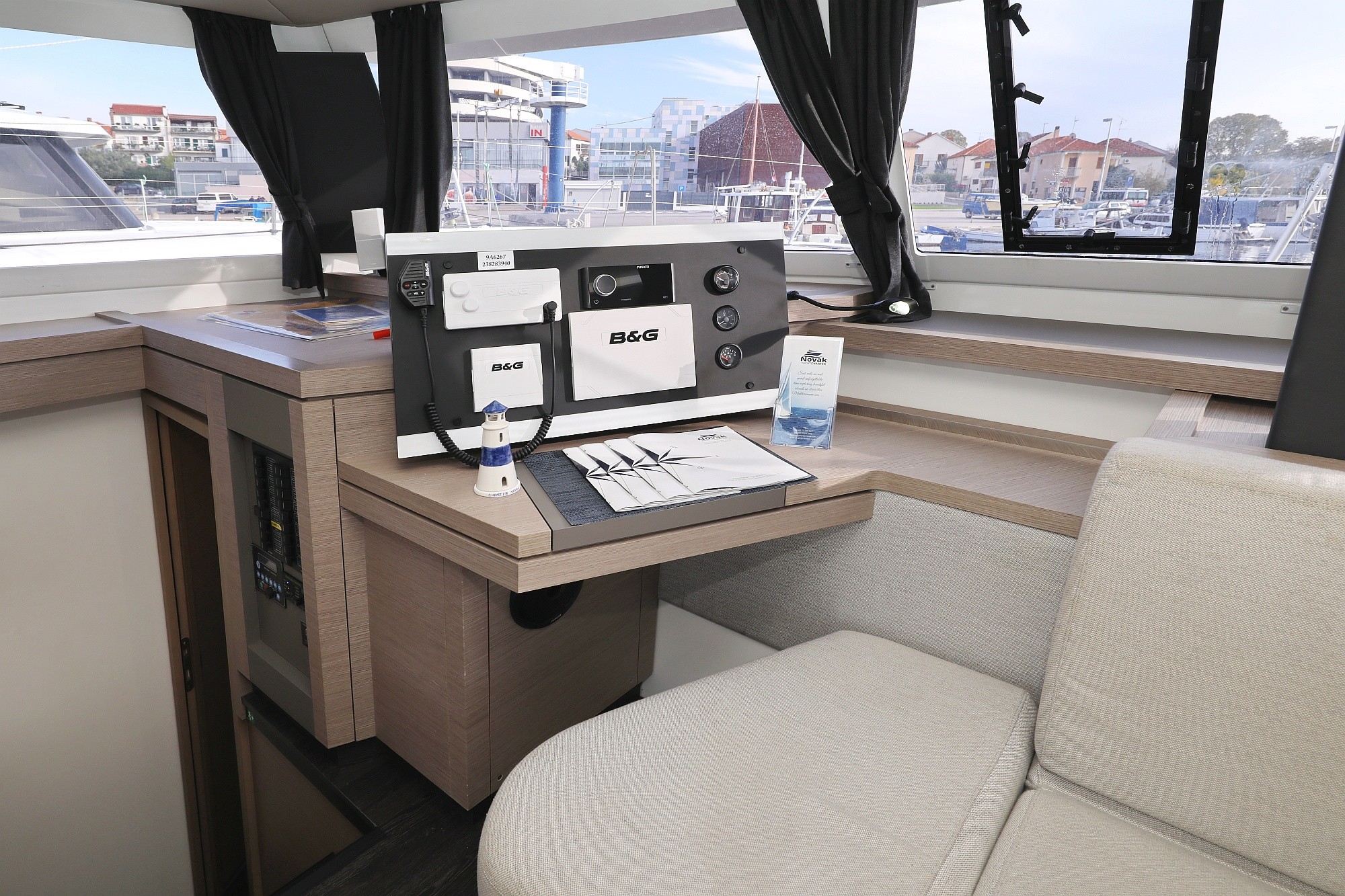 Fountaine Pajot Astrea 42, Discordia