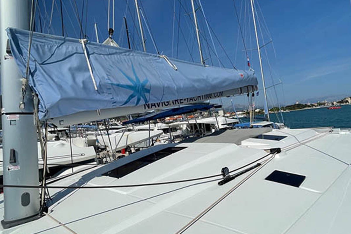 Fountaine Pajot Astrea 42, Barramundi III