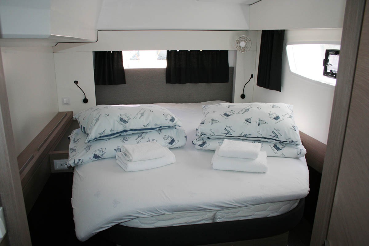 Fountaine Pajot Astrea 42, Barramundi III