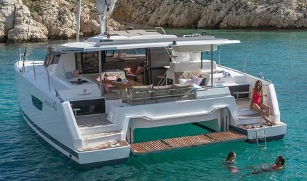 Fountaine Pajot Astrea 42, Arisa