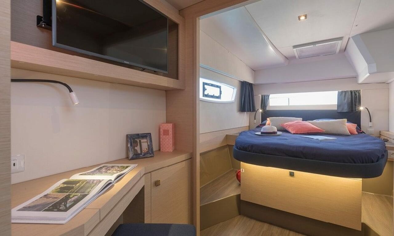 Fountaine Pajot Astrea 42, Calypso