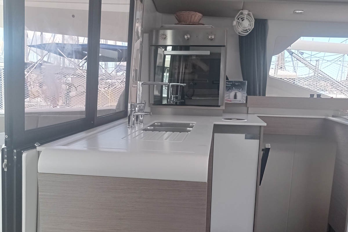 Fountaine Pajot Elba 45, Coco