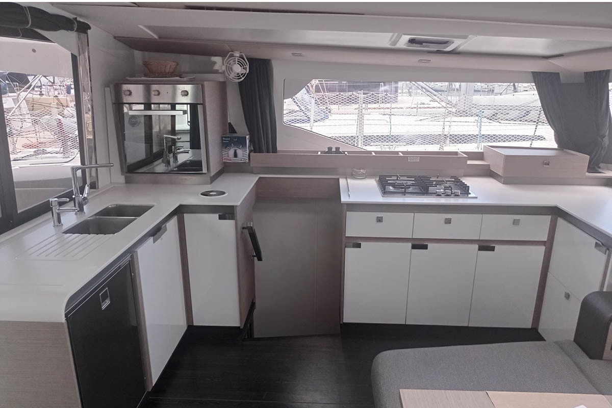 Fountaine Pajot Elba 45, Coco