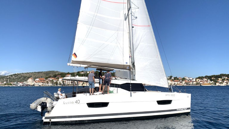 Fountaine Pajot Lucia 40, Leon