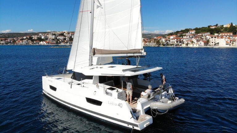 Fountaine Pajot Lucia 40, Leon