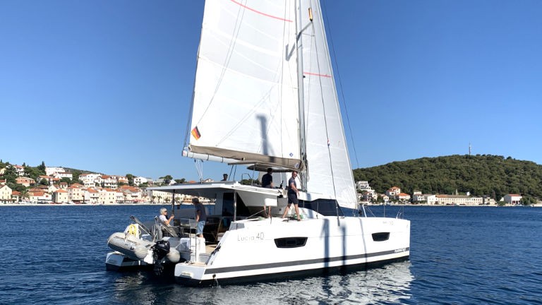 Fountaine Pajot Lucia 40, Leon