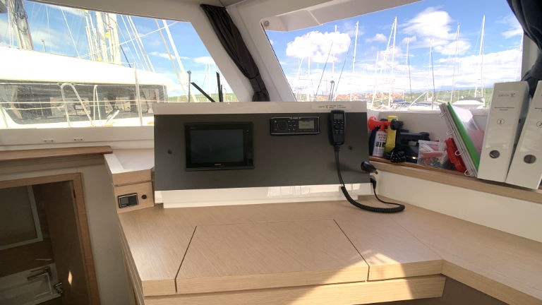 Fountaine Pajot Lucia 40, Idefix