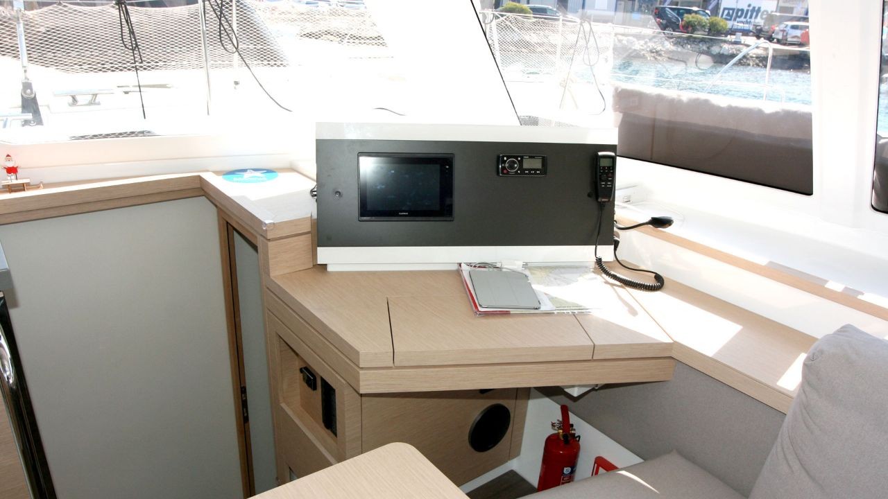 Fountaine Pajot Lucia 40, Luna Rossa II