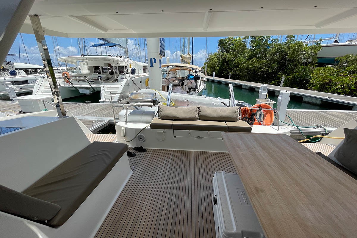 Fountaine Pajot Lucia 40, Admira