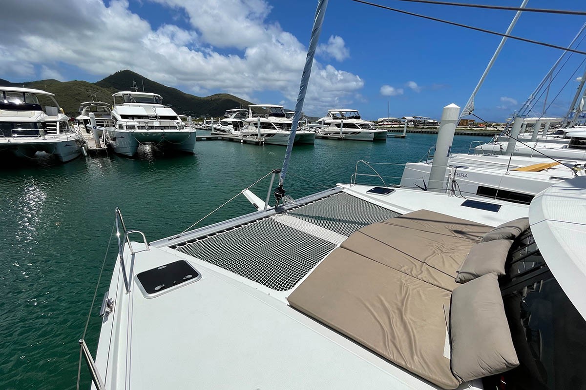 Fountaine Pajot Lucia 40, Admira