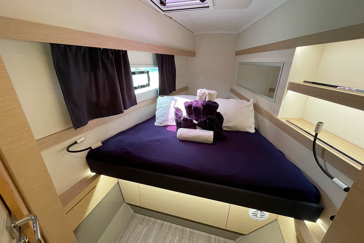 Fountaine Pajot Lucia 40, Admira