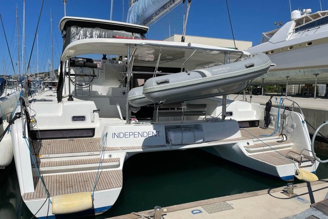 Lagoon 42, Independent